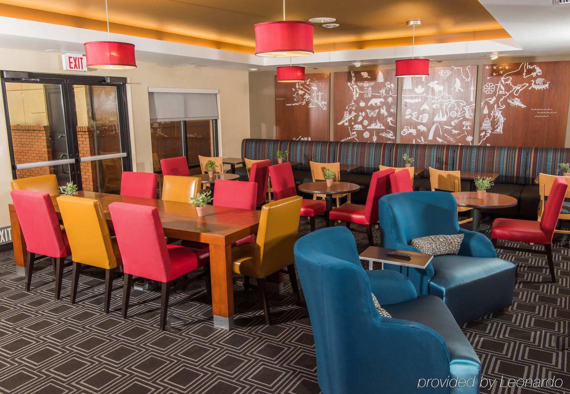 Towneplace Suites By Marriott Эри Экстерьер фото